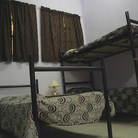 San Miguel de Tucumán Hostal El Tucu Tucuc מראה חיצוני תמונה